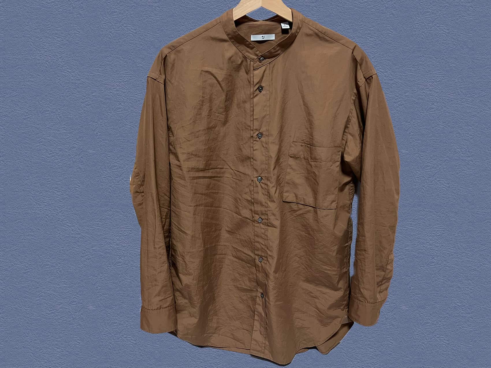 UNIQLOとジル・サンダーのコラボレーションライン「+J」で2021年に販売されていた「スーピマコットンオーバーサイズスタンドカラーシャツ」