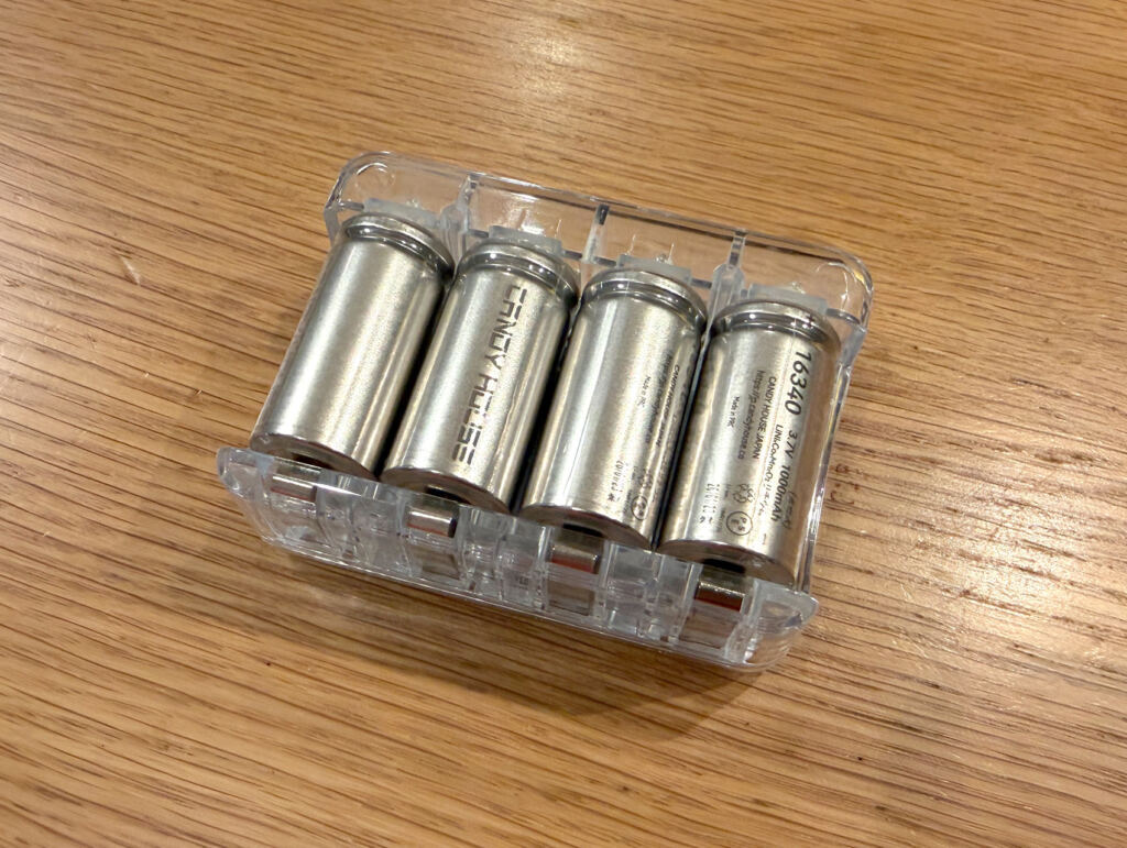 電池は6本ではなく「4本」でも十分な理由