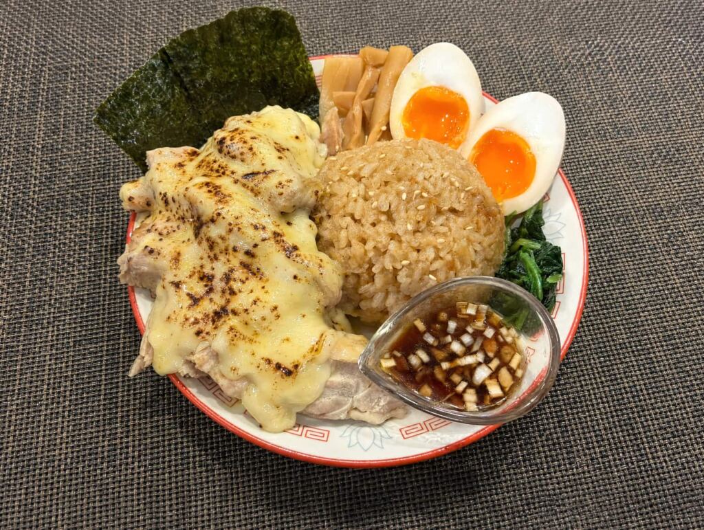 アレンジ②:子ども向け!辛味を抑えたマイルドダレ&チーズ乗せ